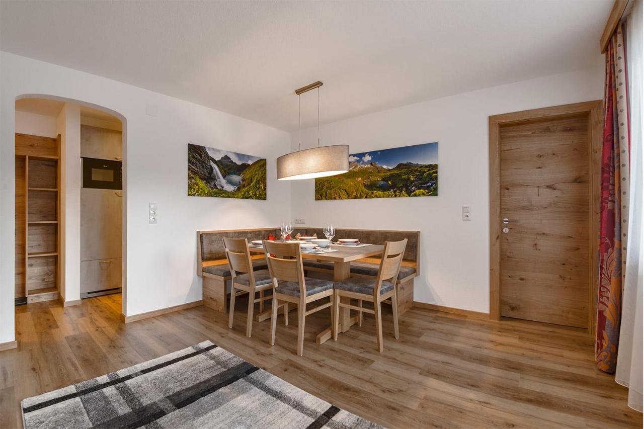 Alpenrose Appartements Burger Evelin ซังคท์อันทอนอัมอาร์ลแบร์ก ภายนอก รูปภาพ