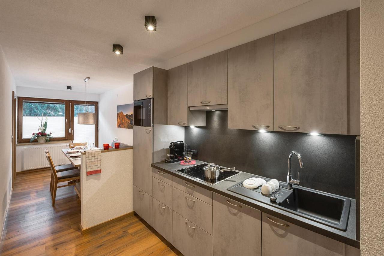 Alpenrose Appartements Burger Evelin ซังคท์อันทอนอัมอาร์ลแบร์ก ภายนอก รูปภาพ