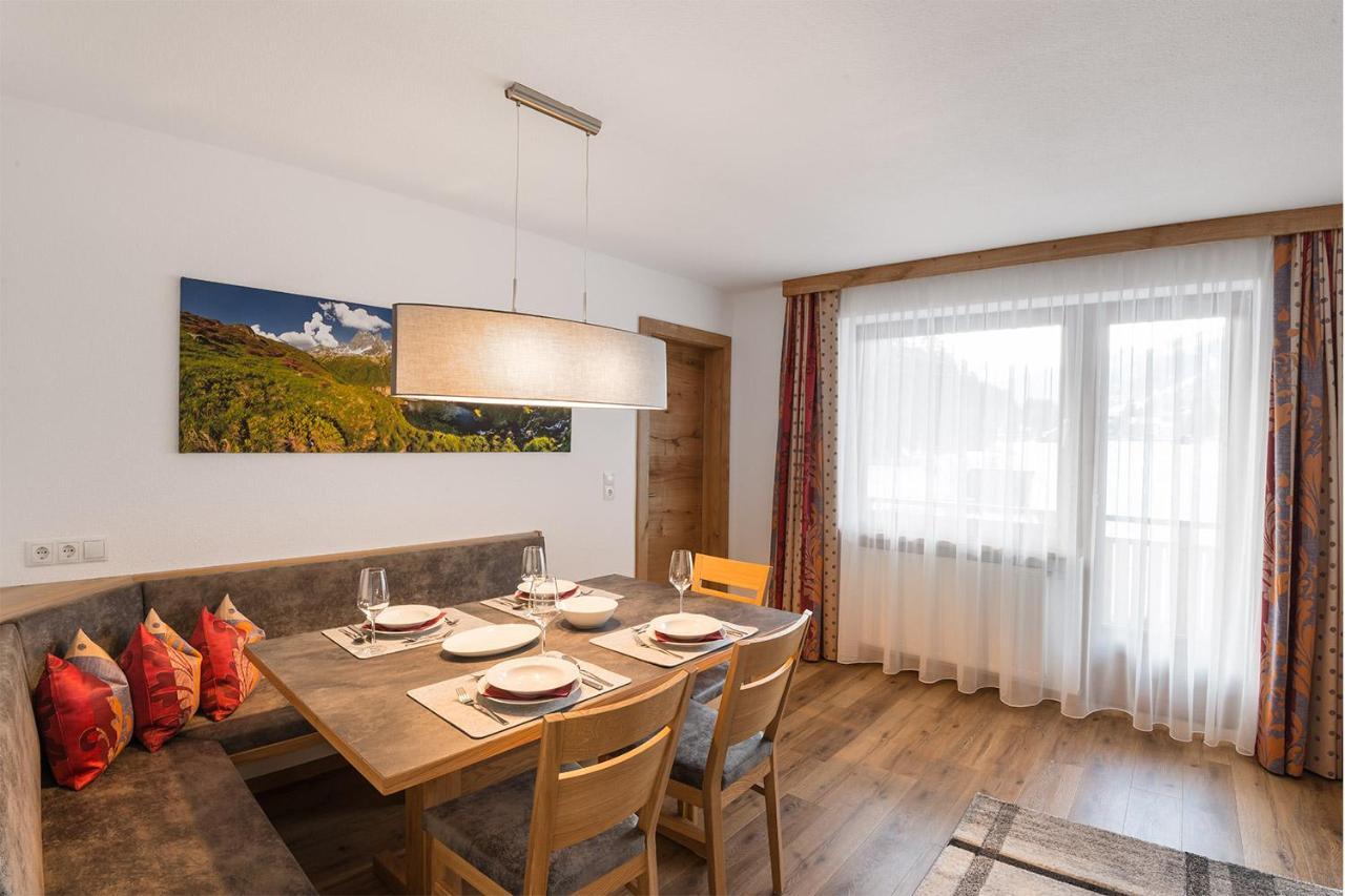 Alpenrose Appartements Burger Evelin ซังคท์อันทอนอัมอาร์ลแบร์ก ภายนอก รูปภาพ